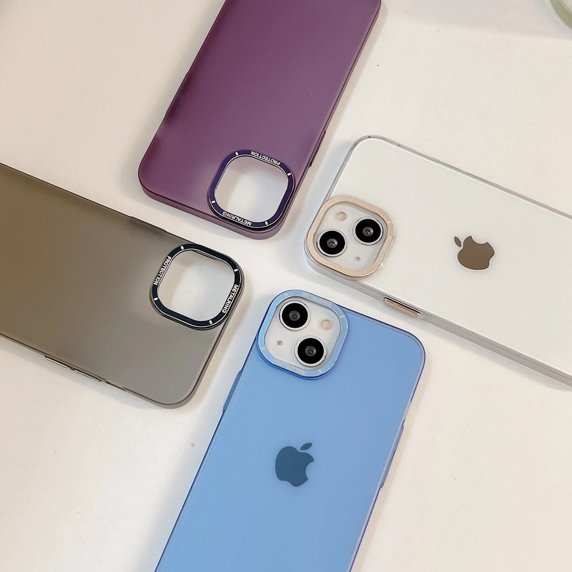 Carcasa color transparente iPhone 14 Plus