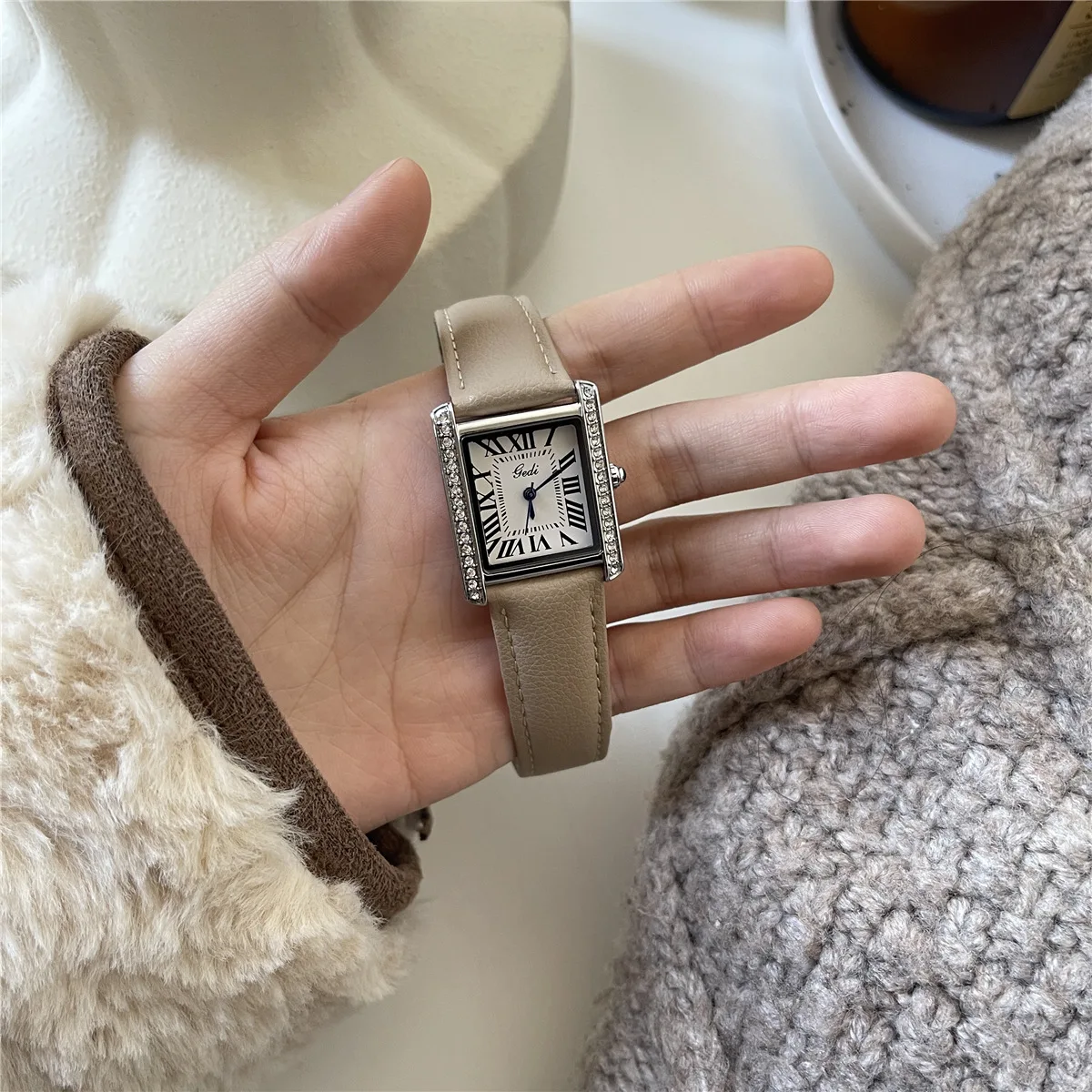 Square Diamond Women\'s Quartz Wrist Watch Fashion Trends Ladies Watches Designer High-end Luxury Birthday Gifts Free Shipping