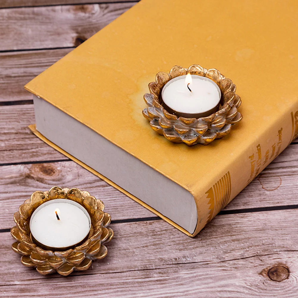 

2 Pcs Pine Cone Holder Ornament Shaped Candlestick Retro Candleholders Decorate Household Vintage Resin Decorative