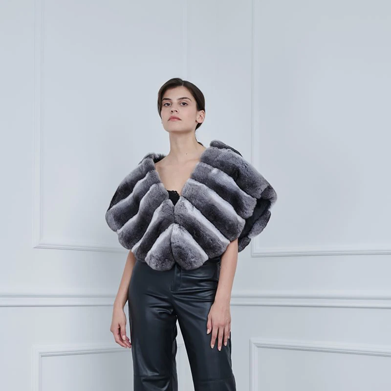 V-neck Shawl Style Sleeveless Coat Women Luxury Fashion Natural Rex Rabbit Fur Tops 2022 New Cozy Real Fur Coat Female