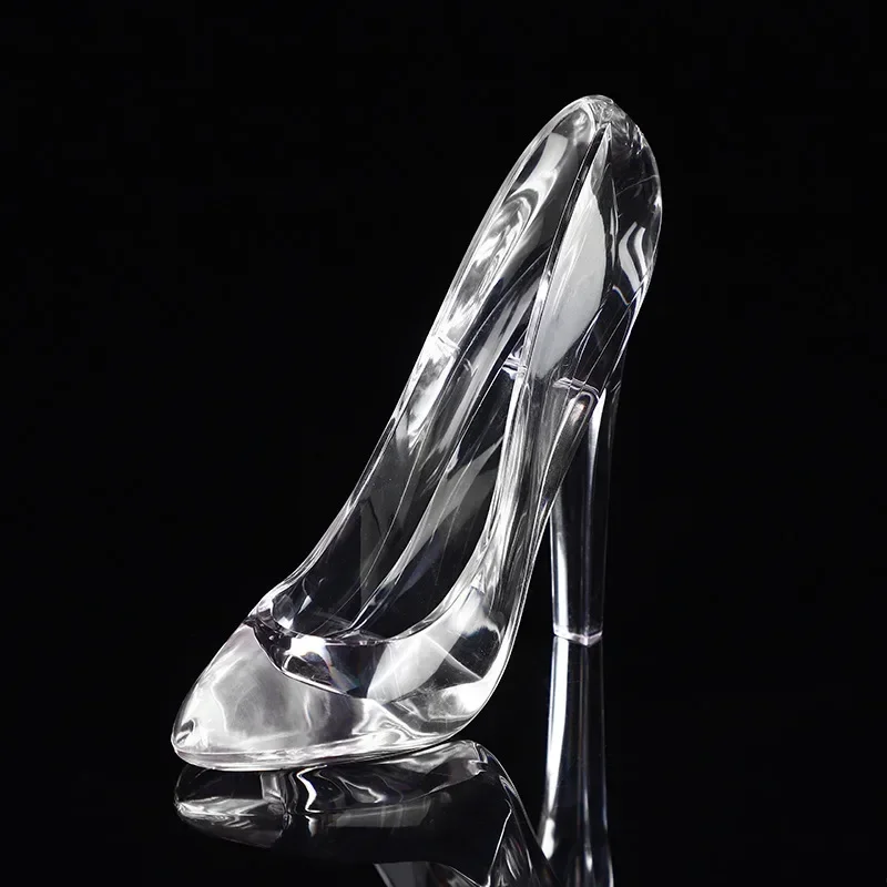 Cinderella Shoes Sculpture Birthday Gift Home Decor High-Heeled Statue Wedding Miniatures Abstract Ornament Nordic Decoration