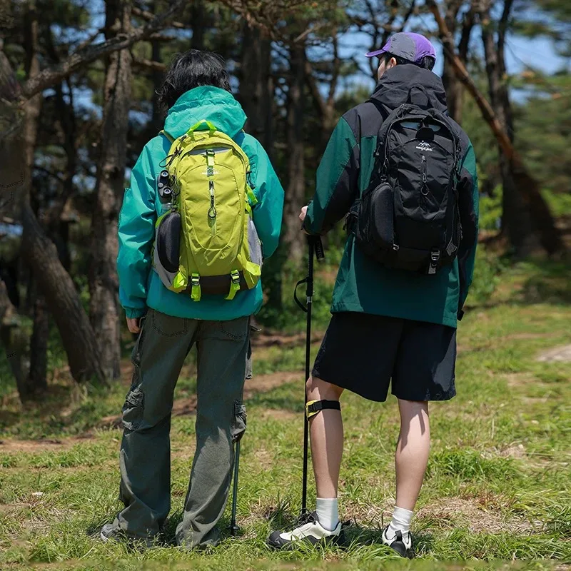 Lightweight Hiking Backpack 2