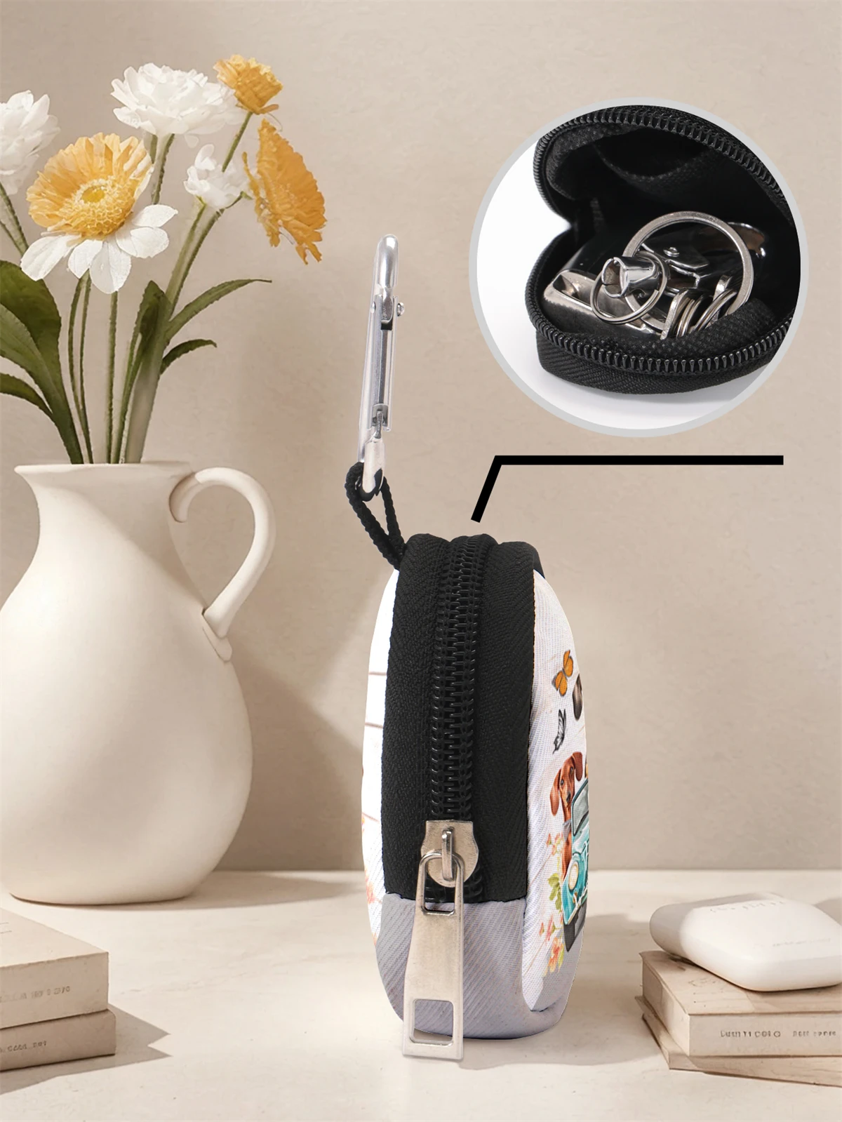 Dog pattern printed mini wallet, zipper change bag with hook clip, headphone key bag, suitable for men and women