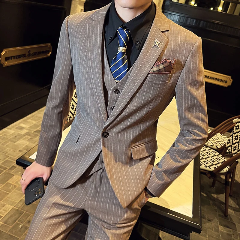 

2023New (Blazer + Vest trousers) men's trend handsome one button striped Blazer high-end three-piece groomsman suit
