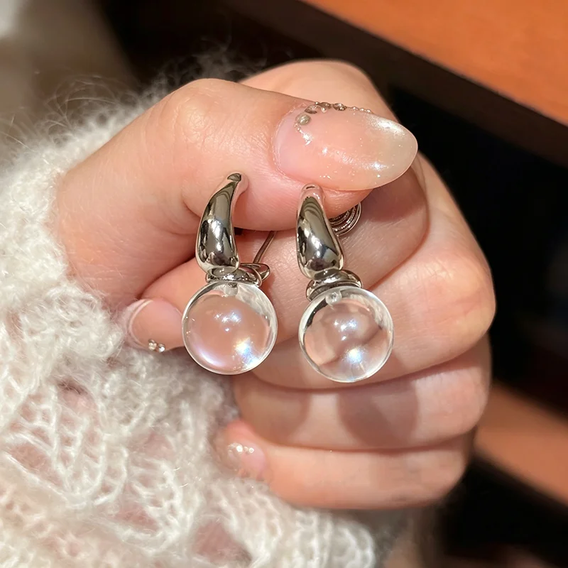 2026 Harz-Ohrringhaken mit transparenter runder Kugel, koreanischer Modeschmuck für Mädchen und Frauen, vielseitiges Accessoire, neues Design – Detail 6