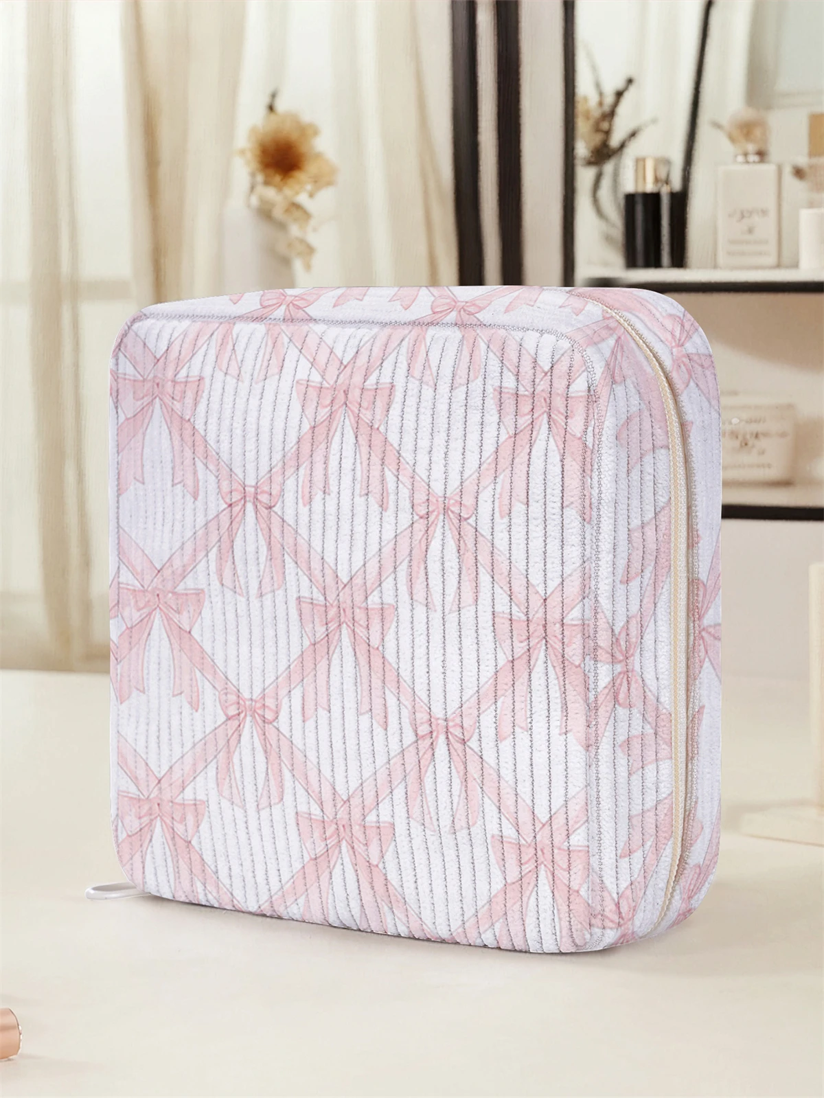 Butterfly pattern printed sanitary napkin storage bag, women's lightweight tissue bag, sanitary tissue bag