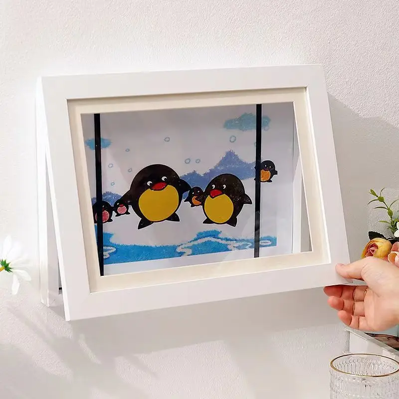 Frame opening to replace artwork inside magnetic kids frame