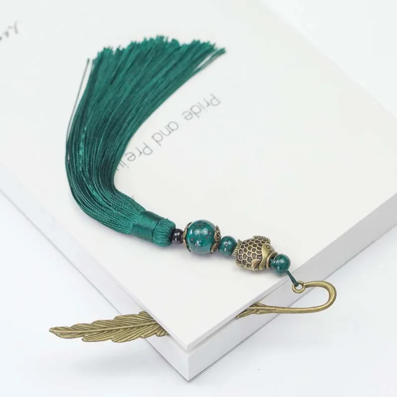 1PC Chinese Style Retro Metal Bookmark with Tassel Creative Plum Blossom Book Mark Students Stationery Gift
