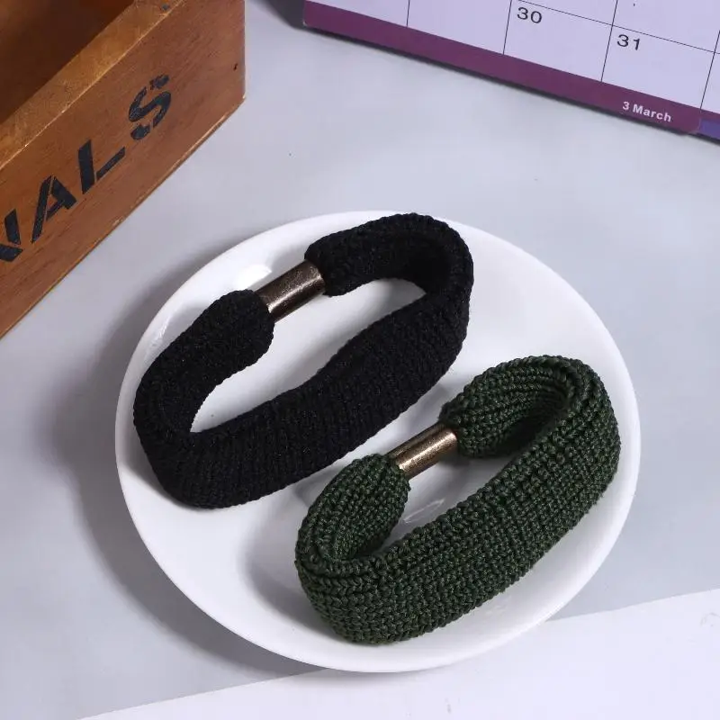 Elastic Boot Straps for Secure Shoe Attachment