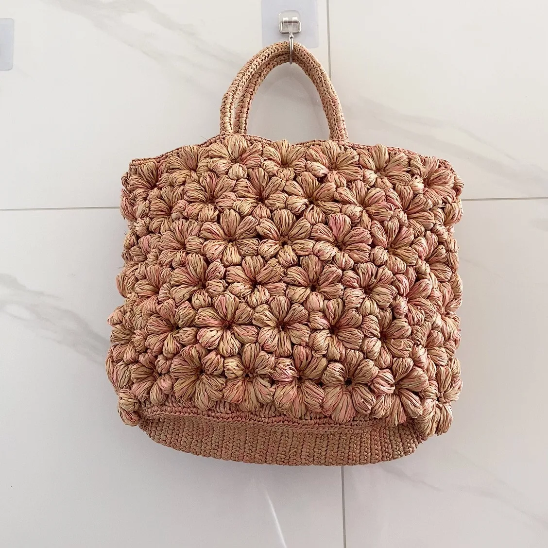 Summer Trend Large Capacity Lafite handmade flowers Straw Woven Shoulder Bag Knitting Ladies Beach Bag Luxury Designer Handbag