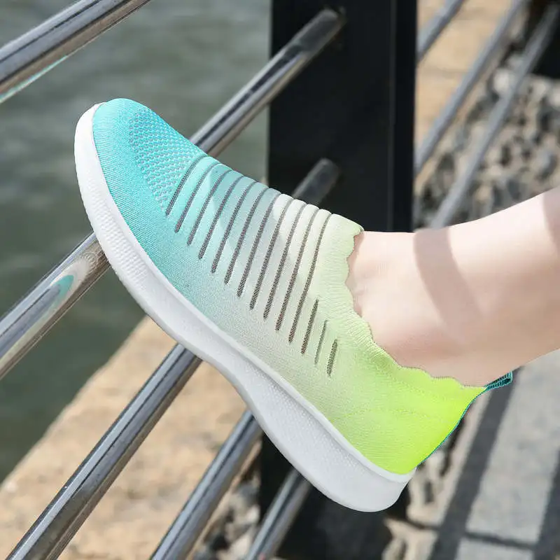 Спортивная обувь для женщин элегантная женская акция женские кроссовки с