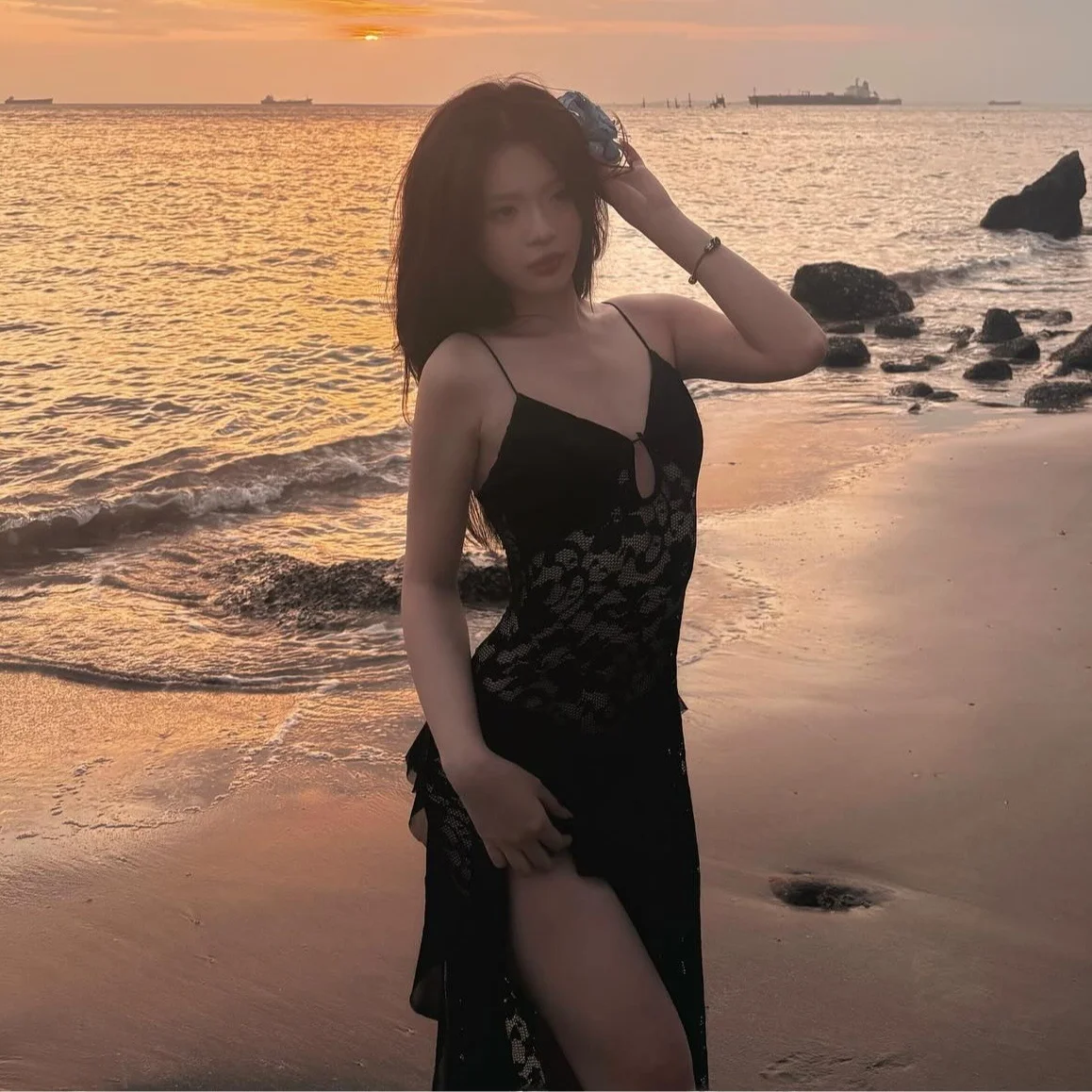섹시한 블랙 레이스 스트랩 드레스 여성용 V넥 홀터넥 슬리밍 롱 드레스 비치 휴가 수영복 커버업으로 적합
