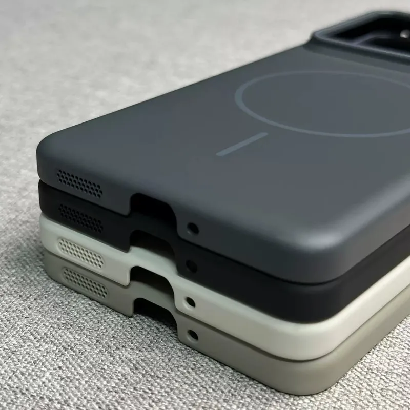 Matte Frosted Anti-Fingerprint Slim Hard Case with Magnet