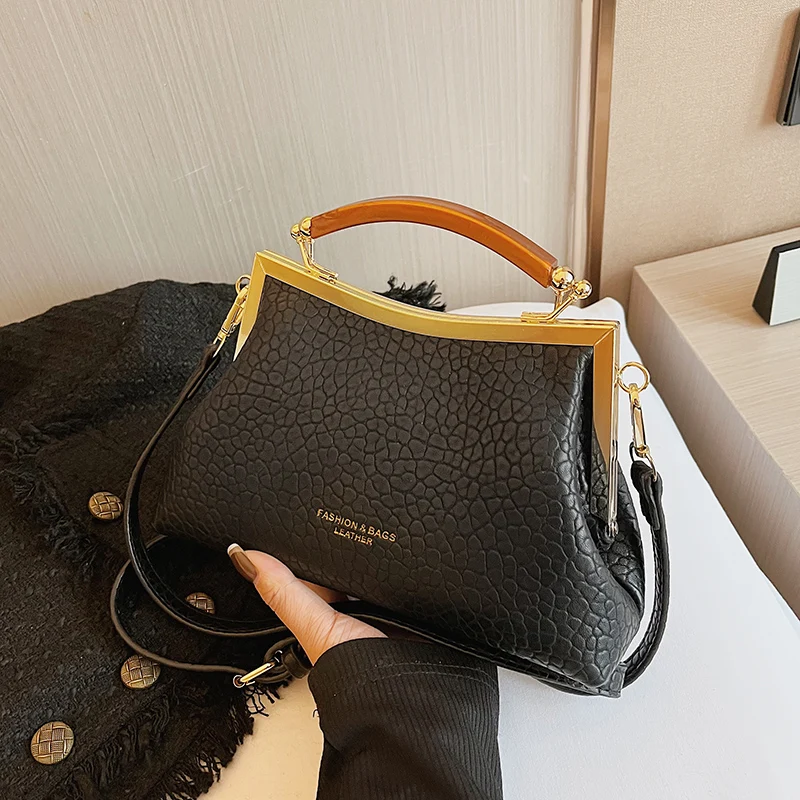 Women Handbag Mental Handle Designer Pleated Shell Bag Clutch Purses Crossbody Bag Long Belt