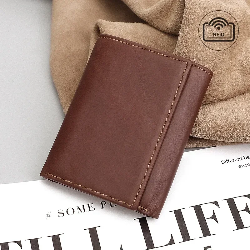 Vintage Leather Wallet for Men with RFID Blocking and Multiple Card Slots Short Fold Wallet with Coin Pocket