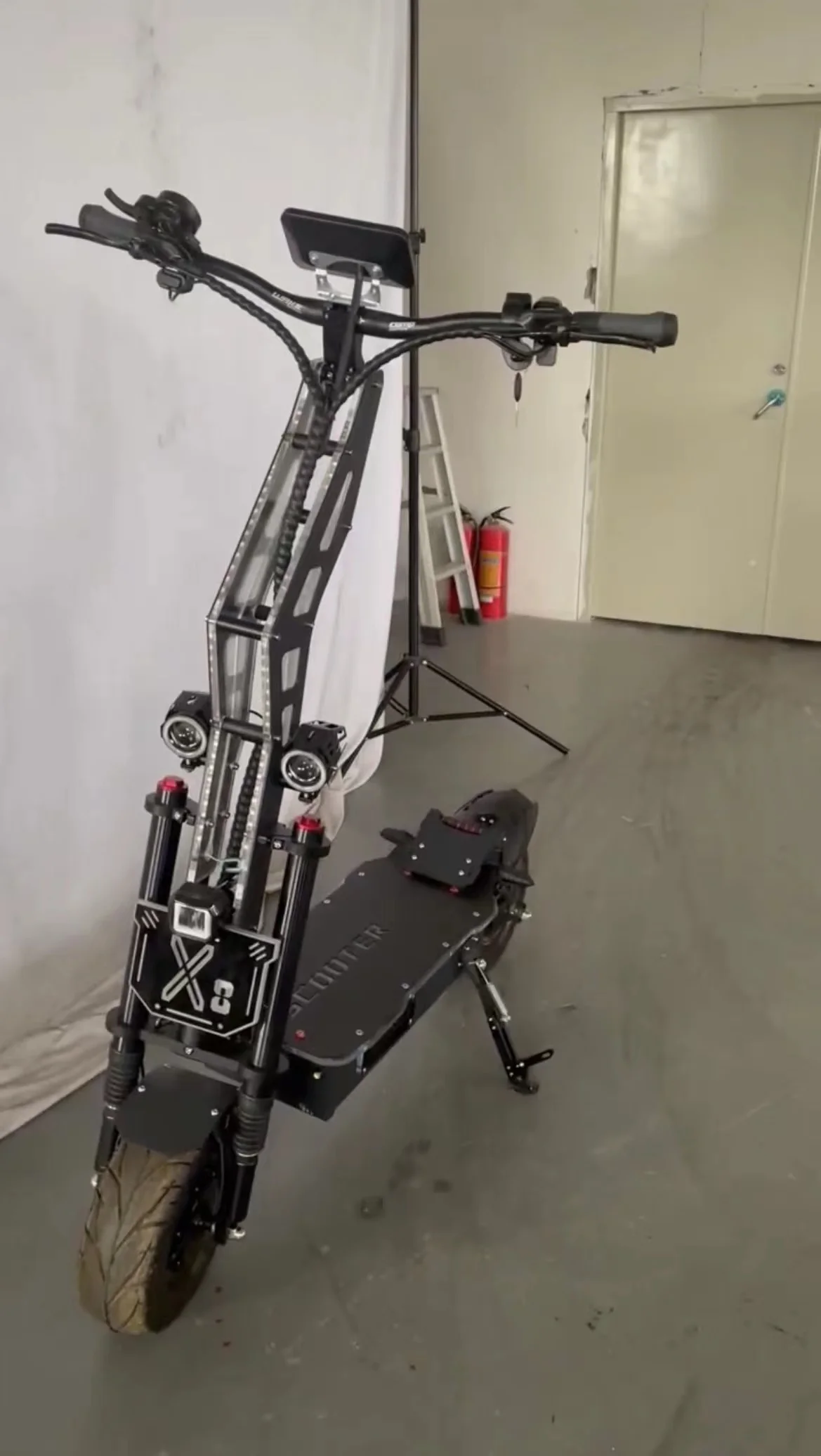 Рисунок 3 - Настраиваемый 14-дюймовый внедорожный