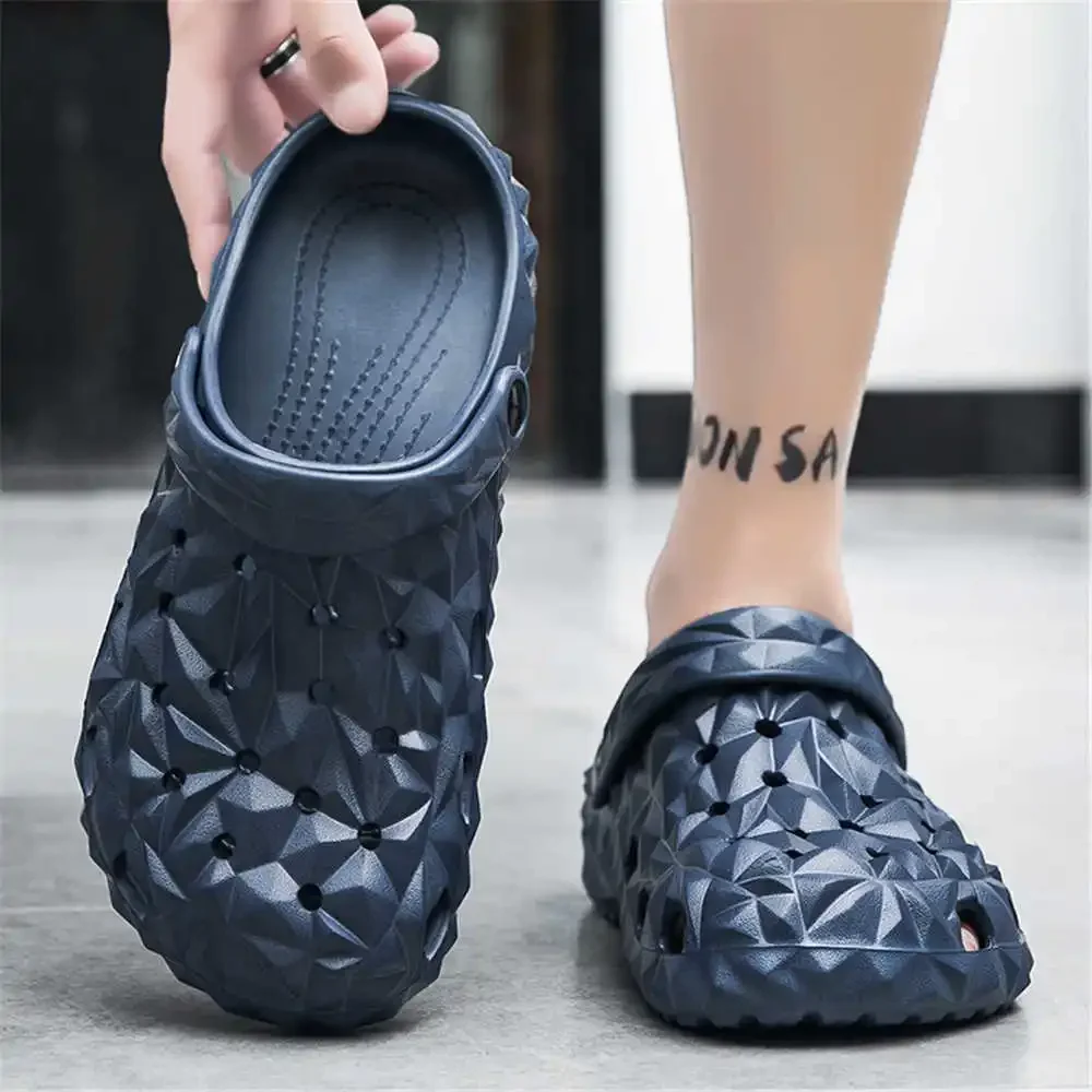 

Bedroom Garden Men Moccasin Rubber Slippers Shoes Summer Beach Sandals For Men Sneakers Sport Vzuttya Particular Expensive