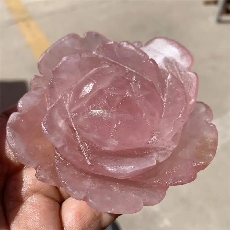 

9cm Natural Rose Quartz Flower Hand Carvings Handicraft Ornaments Gift Energy Gem Home Decoration 1pcs