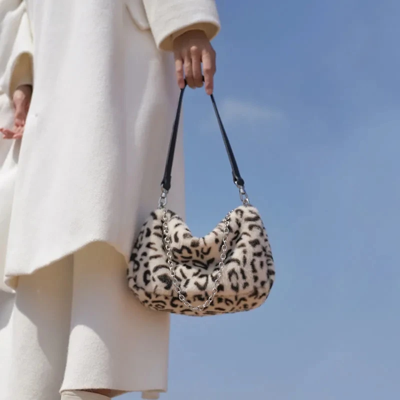 

Soft Plush Leopard Pattern Women Crossbody Bag Cute Furry Ladies Chain Small Shoulder Bags Cool Girls Mini Clutch Purse Handbags