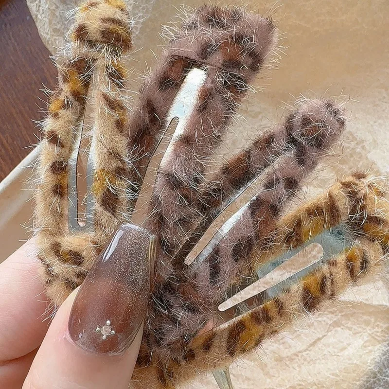 Furry Leopard Print Hair Clips Hairdressing Hairpin Women Enhance Temperament Plush BB Clip Girl Winter Elegant Hair Accessories