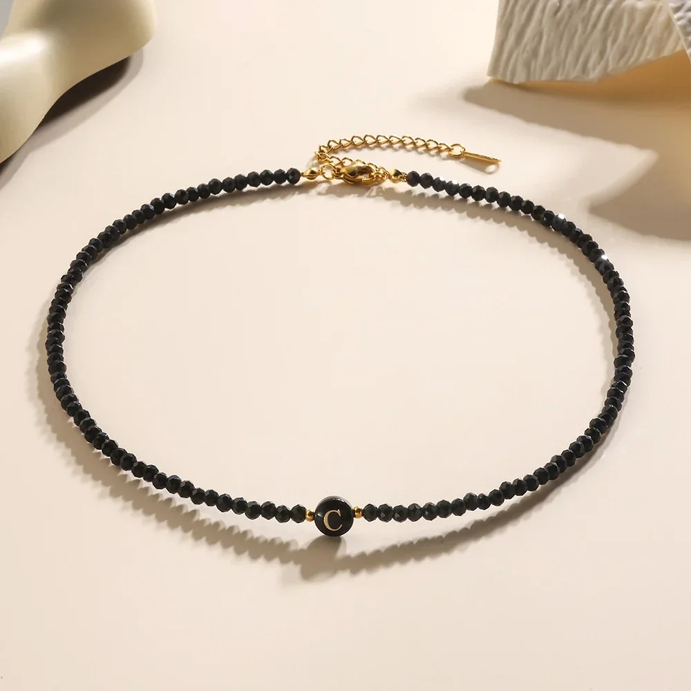 Anfängliche Halskette Halsreif 26 Buchstaben gotische schwarze Kristall perlen Edelstahl Hummer verschlüsse Halskette Frauen Halloween Schmuck – Detail 4