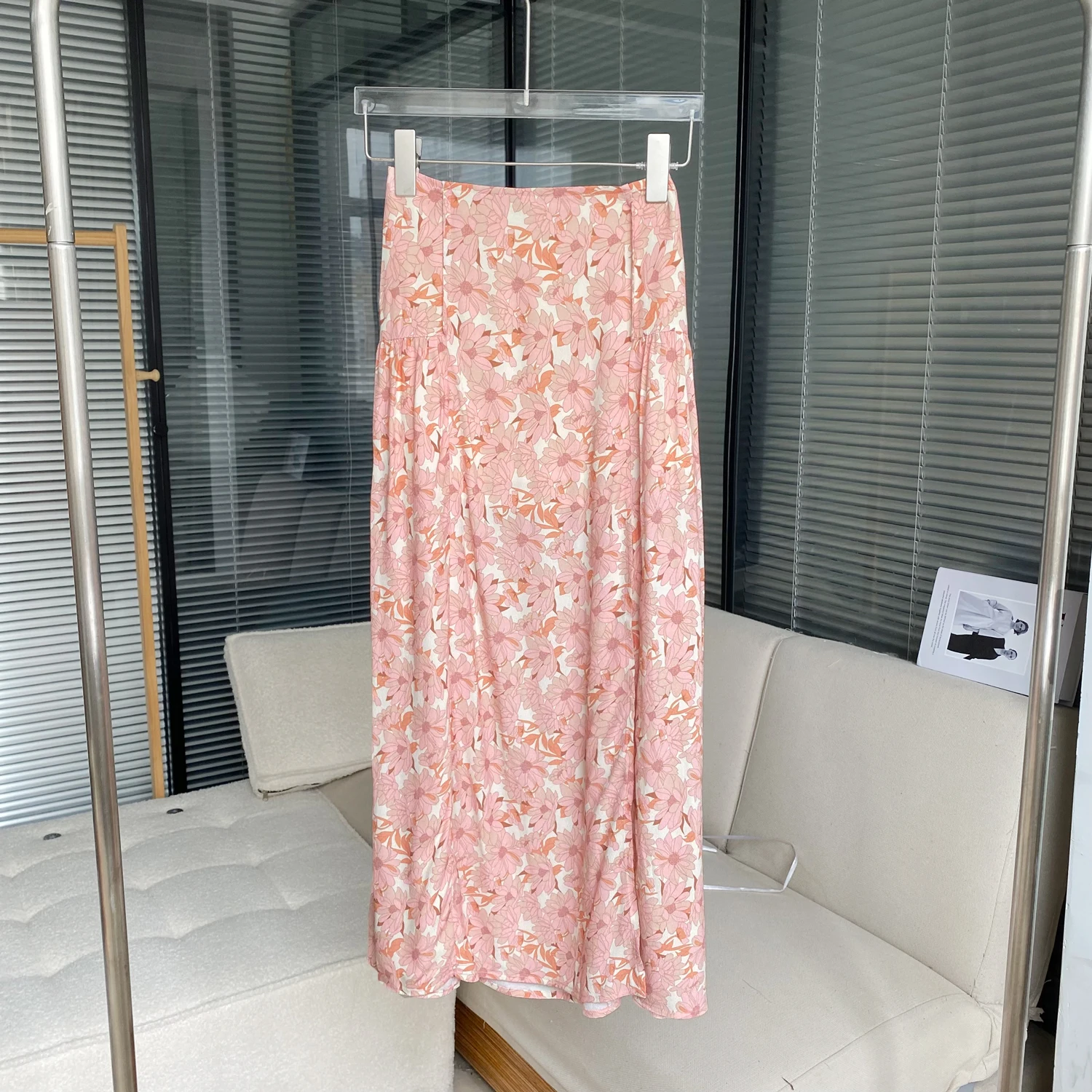 

New 2023 Stylish Floral Printed long Women Skirts High Waist Loose Female Umbrella Skirts Ladies Summer