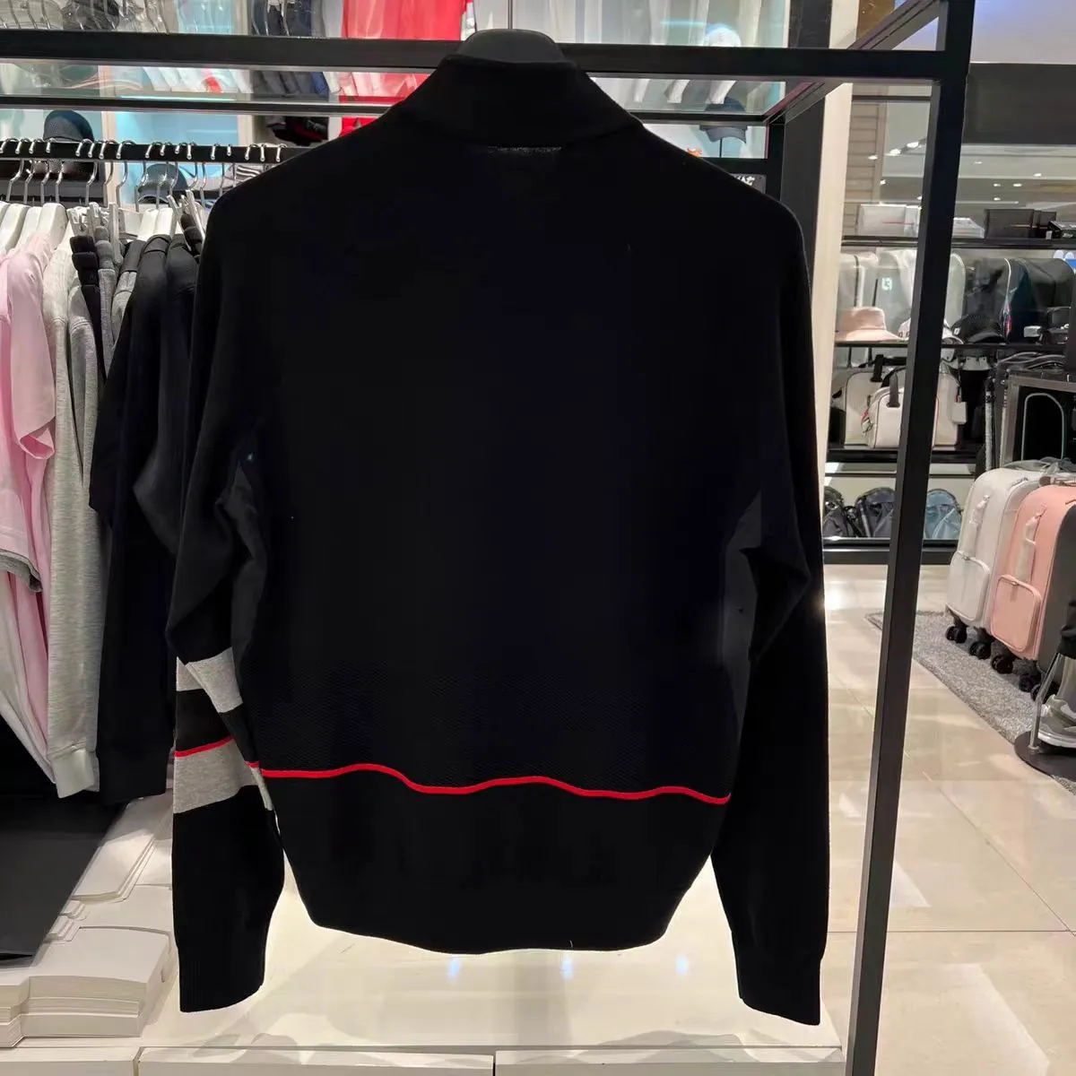 26 신상품: 한국 남성 골프 패션 - 스탠드업 칼라와 컬러 블로킹이 있는 다용도 아웃도어 캐주얼 스포츠 재킷