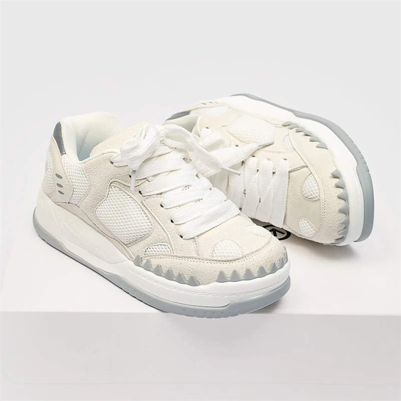 Men's trendy sports shoes, casual shoes, fashionable and trendy shoes