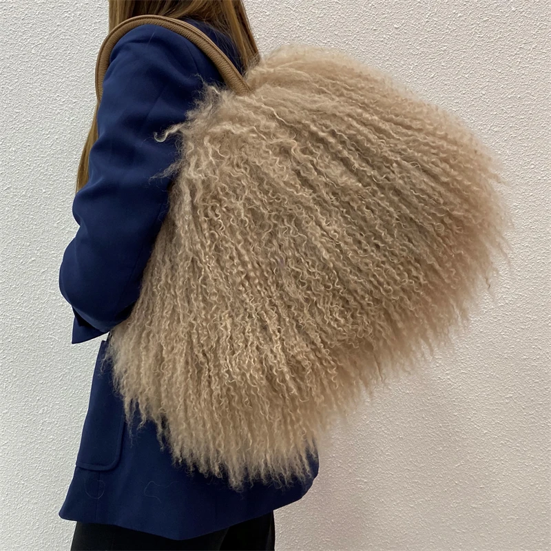 Factory Wholesale New Fashion Design Luxury Real Mongolian Lamb Fur Bag Sheep Fur Shoulder Bag 6