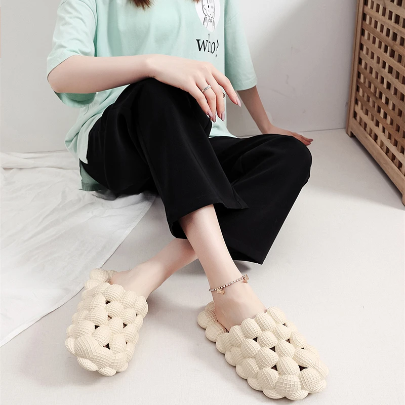 Women Man Soft Bubble Slippers Fashion 2023 New EVA Cool Home Beach Shoes Massage Sole Slippers Designer Indoor Peanut Slipper 3