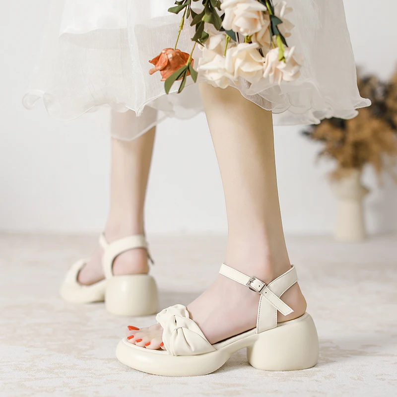 Women's 2024 New Summer Casual Line With Thick Heel Soft Sole Hundred Tower Beach Heels