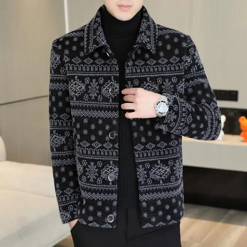 

Winter Retro Printed Woolen Jacket for Men Plush and Thickened for Warmth Wool Blends Trench Coat Lapel Casual Business Overcoat