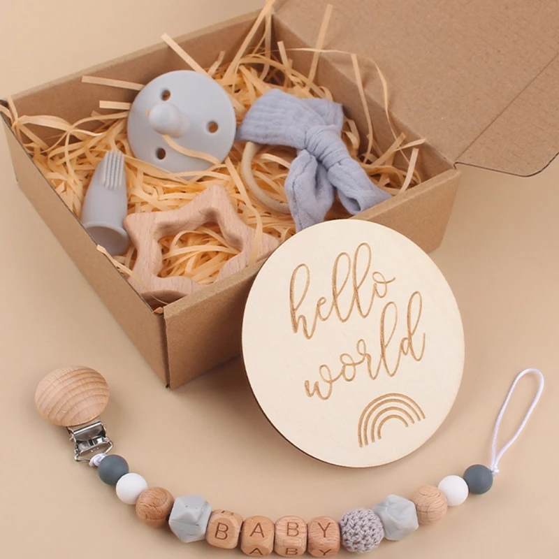 

1 Set Baby Towel Pacifier Clips Rattle Molar Teether Birth Shower Gift Box Newborn Muslin Bath Towel Cotton Bib Baby Care Stuff