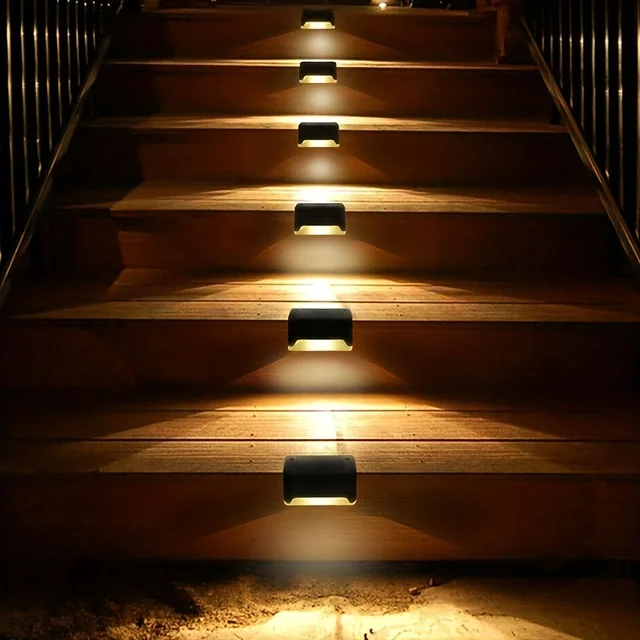 4Pack LED lampada solare per scale lampada impermeabile passaggio cortile Guardrail Step luce notturna per esterni bordi giardino terrazza 6
