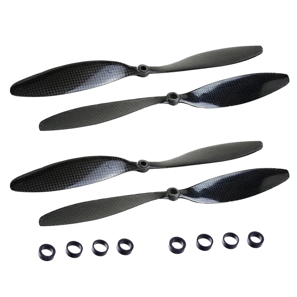 Vue d'ensemble des pales de rotor pour hélicoptère RC, multi-tailles, prêtes à être installées sur le modèle réduit.