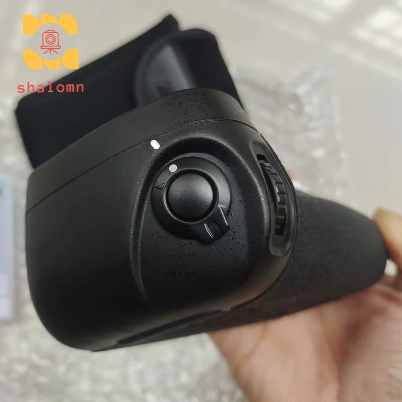 New Genuine MB-D16 Bottom Vertical Battery Grip Holder Replacement MBD16 For Nikon D750 SLR