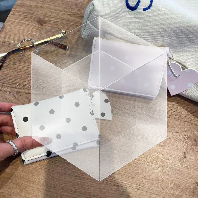 Portafoglio Piccolo in Pelle PU a Pois con Ciondolo a Cuore - immagine 5