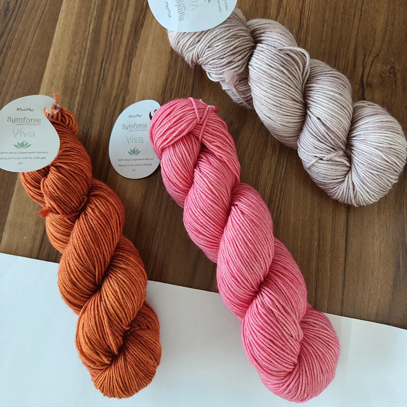 1piece 100g  Symfonie Handdyed Yarns Viva 100% Superwash Merino DK Yarns 6