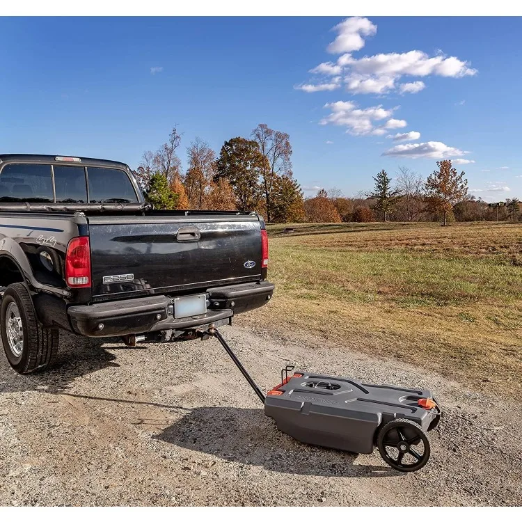 Steerable Wheels on Rhino Tote Tank