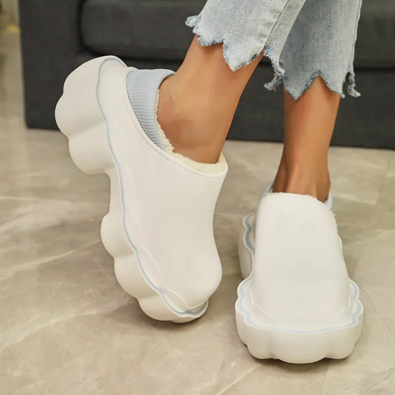 

2023 New Fluffy Thick Sole Women's Slippers Super Soft and Cute Women's Winter Warm Indoor Shoes Anti Slip Couple Home Slippers