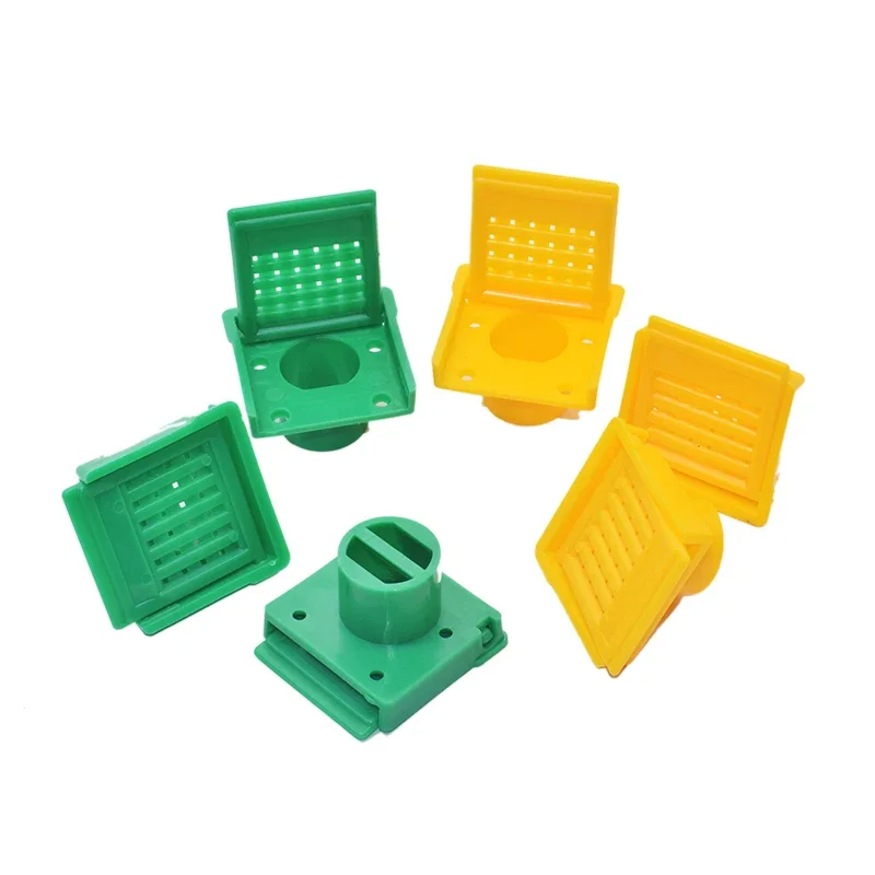 Langstroth Dadant Beehive Entrance Plastic Bee Box Entrance Reducer Gate Control Bees In and Out Beekeeping Tool