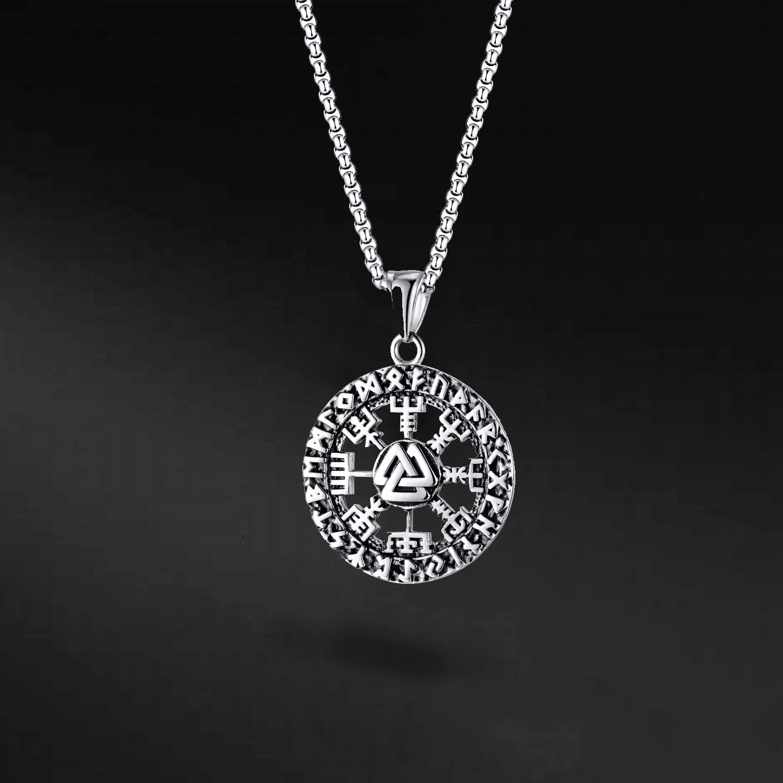 Stainless Steel Jewelry Viking Pirate Compass Triquetra Knot Pendant Necklaces Chain Fashion Jewelry Accessories