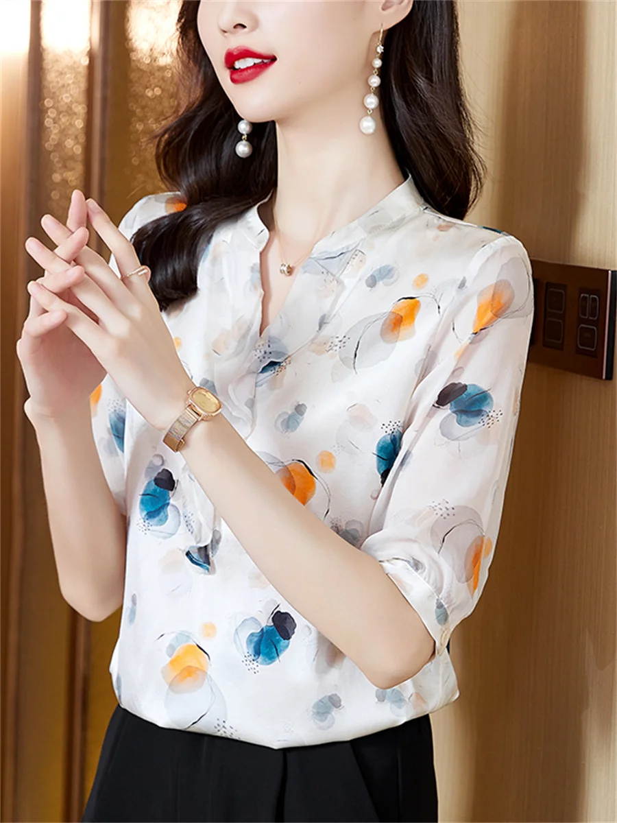 

Woman Summer Style Silk Blouses Shirts Lady Casual Half V-Neck Flower Printed Silk Blusas Tops ZZ1256