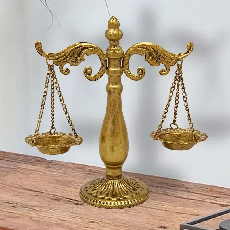 

European Balance Figurines Antique Imitation Art Iron Ornaments Home Accessories Home Decor Wedding Photography Props