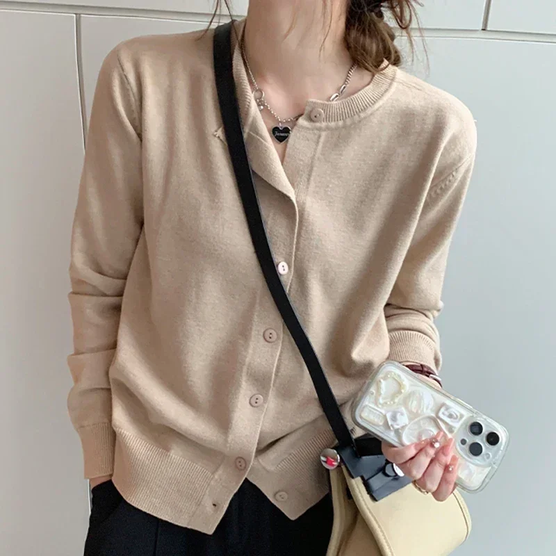 Autumn and Winter New Women's Clothing Crew Neck Cardigan Long-sleeved Sweater Elegant Single-breasted Knitwear Solid Color Coat