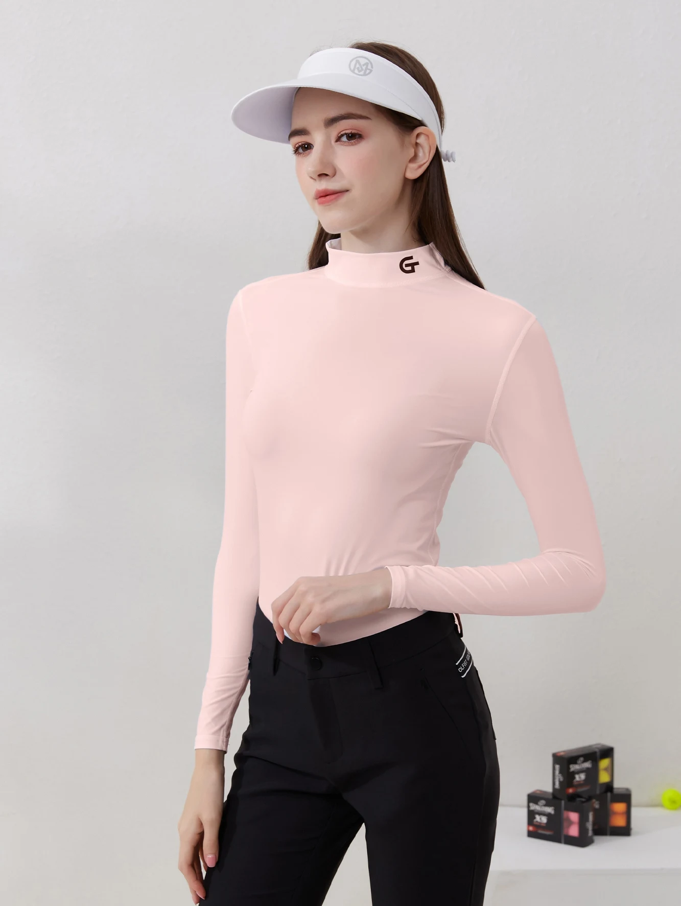 

2024 Summer Golf Women Sunscreen with long sleeves and ultra-thin ice silk bottoming shirt