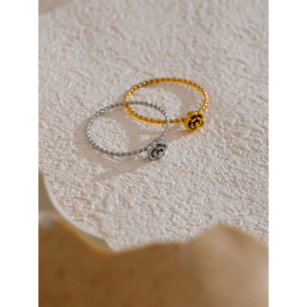 Yhpup Stainless Steel Flower Ring Waterproof