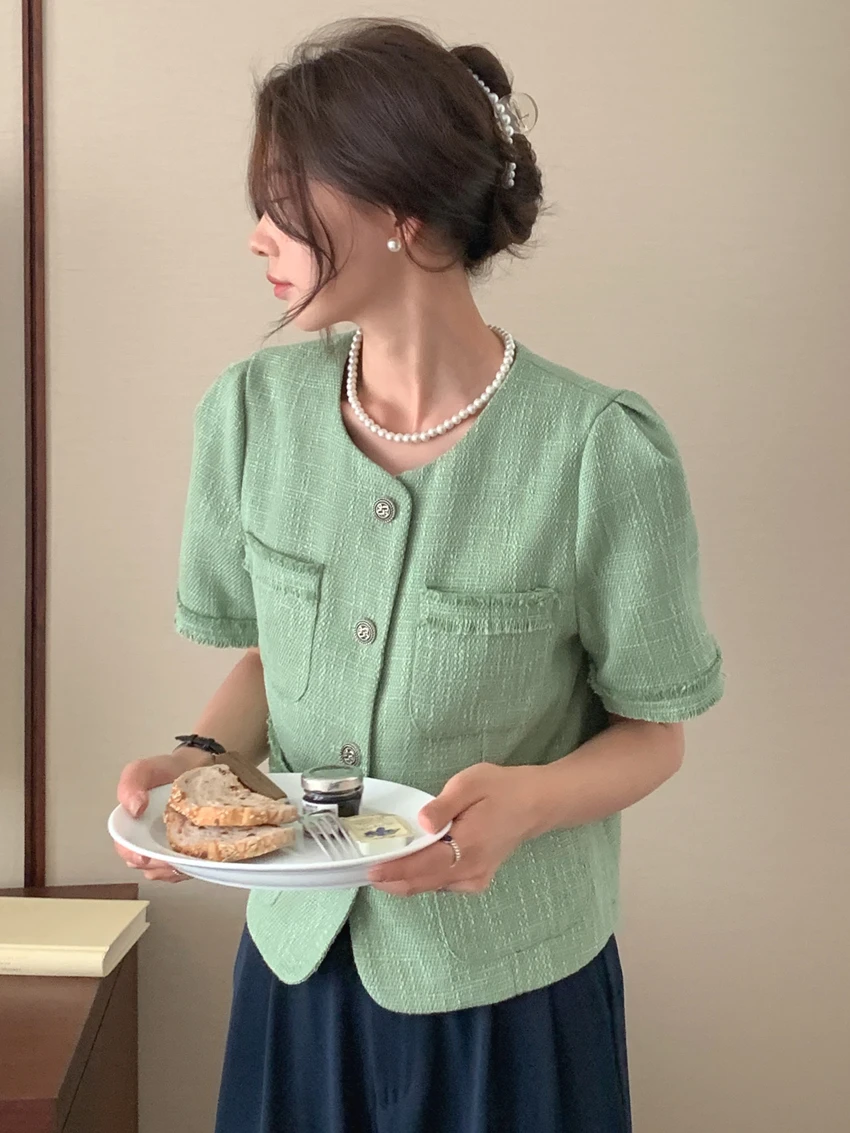 시크한 여름 레트로 향기 바람 라운드, 독특한 단추 멀티 포켓 패널, 울퉁불퉁한 가장자리, 다목적 반팔 코트, 여성 재킷