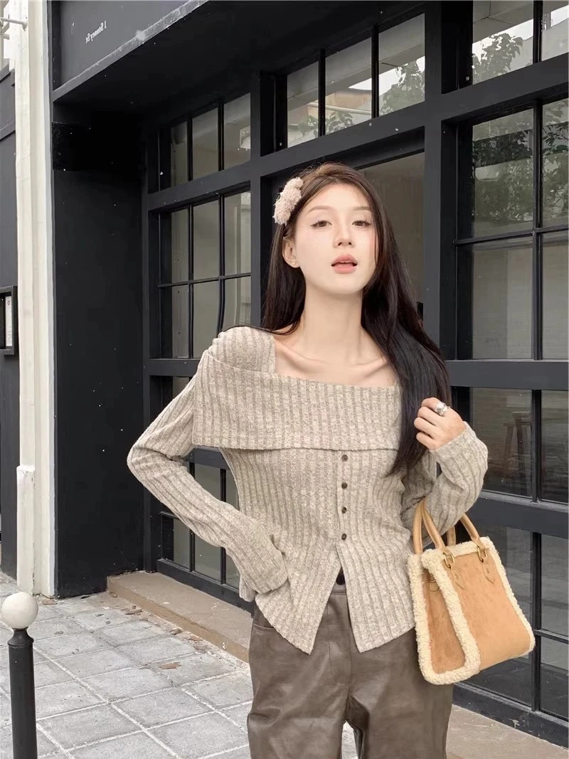oulder Bared Long Sve Knitted Top with Single Button Square Collar for Women Autumn Winter Faion Slim Fit Base irt