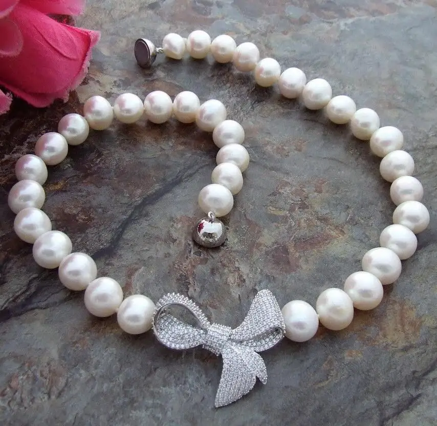 

19" 10-11MM White Freshwater Pearl Necklace CZ Pendant